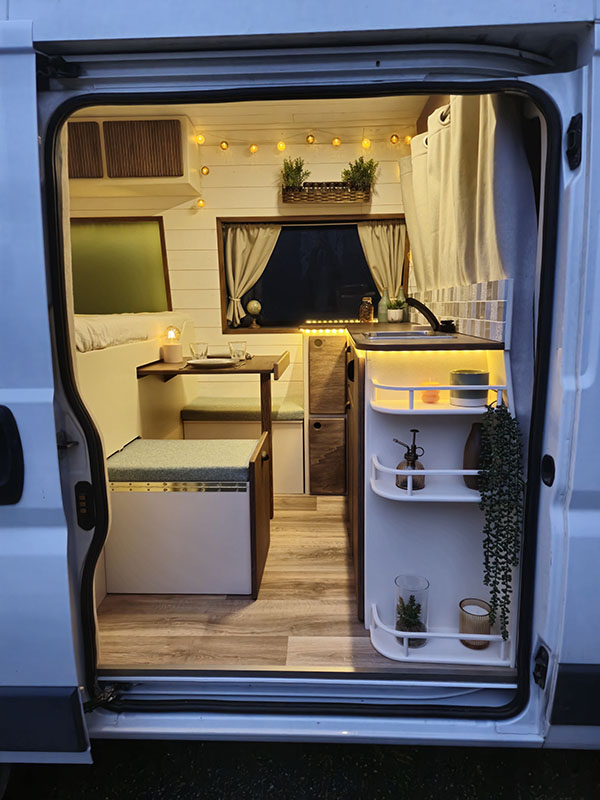 Création de mobilier sur mesure pour van aménagé à Strasbourg